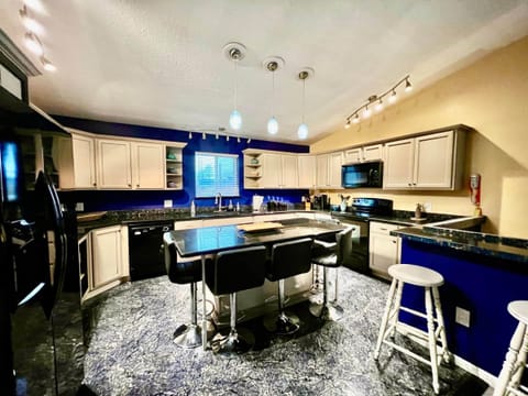 330334231 602726261712387 6517215007473693422 n