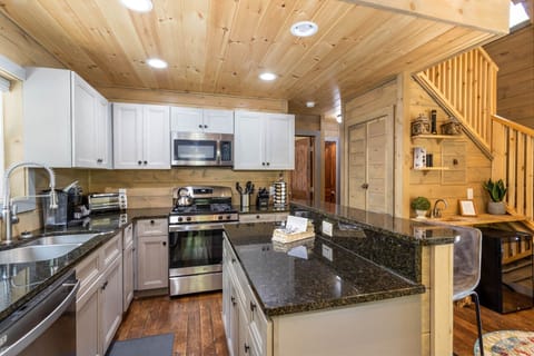 Gas Range, Big Basin Sink and Fully Equipped Kitchen