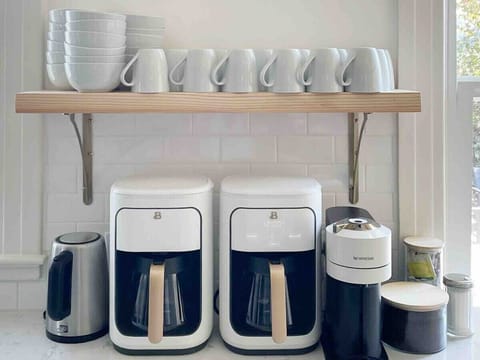 We supply 2 coffee makers and a Nespresso Vertuo so there's a guaranteed cup of coffee ready for each guest when they wake up.  Not a coffee lover?  We also have a variety of tea bags and a kettle waiting for you.