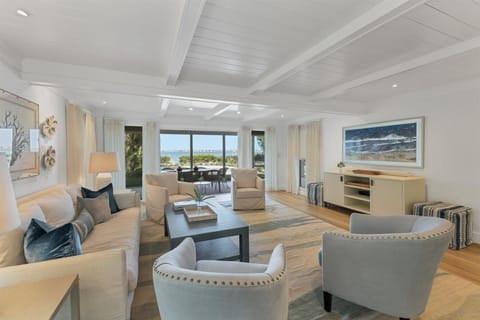 Oversized Living Room, custom ship lap with beam 