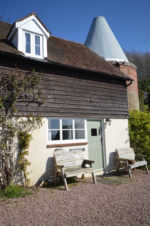 Exterior of Old Hop Kiln cottage