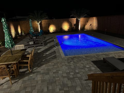 Welcome to Sea Glass Cottage in beautiful Panama City Beach. This 3 bedroom, 2 bath w/ private pool.