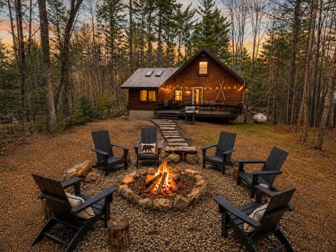 End each day the best way with warm flames, cool evenings, and your favorite people gathered around the fire.