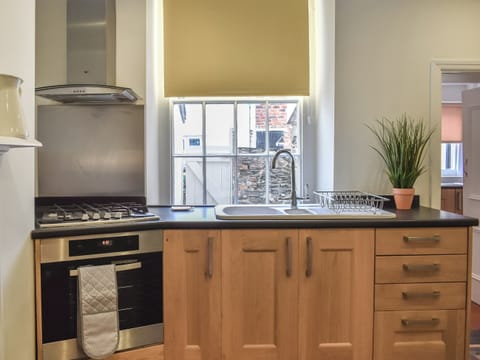 Kitchen | Ty Ni, Bala