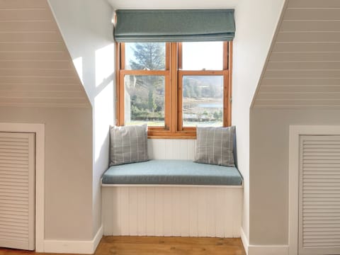 Double bedroom | Innish Beag - Innish Holidays, Clachan Seil