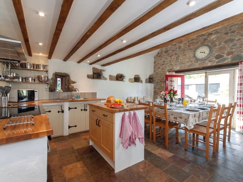 Interior | Ty Dewi - Farm House Cottages, Solva, near St Davids