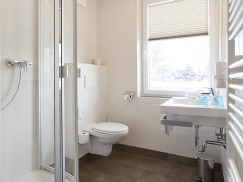 Double room with shower/WC - Central House Bed and Breakfast in Schladming