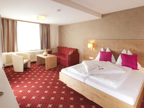 Familienzimmer mit Dusche, WC - Haus Central Bed and Breakfast in Schladming