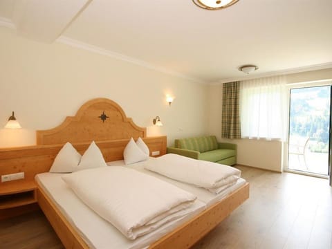 App+Suite 4-6 Pax - Hotel Neuwirt Apartment in Schladming