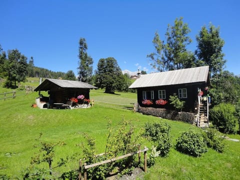 Four-bed room, shower, WC - Andenbacherhof Apartment in Schladming