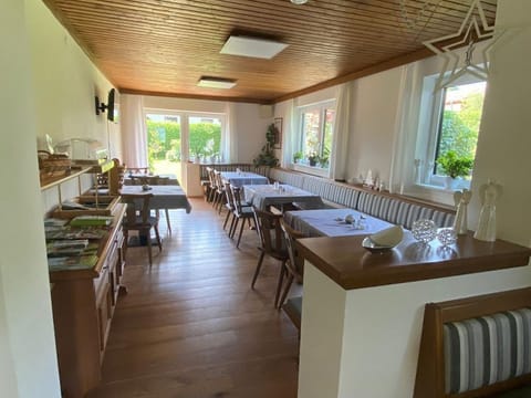 Haus Fernblick - Double room Bed and Breakfast in Schladming