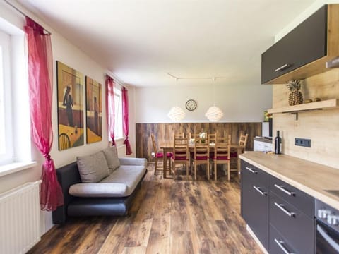 TOP 1 - Apartment, shower, WC, 2 bedrooms - Haus Gloria - Top 1 and 6 Apartment in Schladming