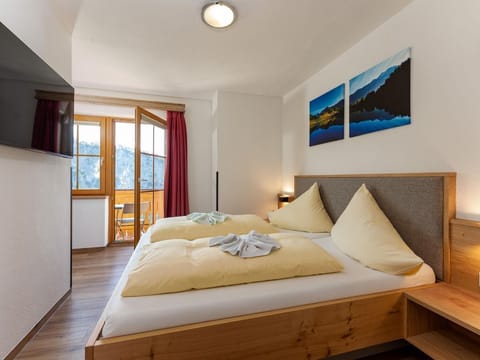 Vacation apartment Sonnenschein od Morgengruß - with B&B - Irxnerhof - Urlaub am Farm Stay in Schladming