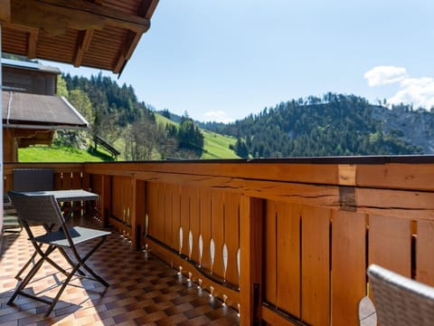 Vacation apartment Sonnenschein od Morgengruß - with B&B - Irxnerhof - Urlaub am Farm Stay in Schladming