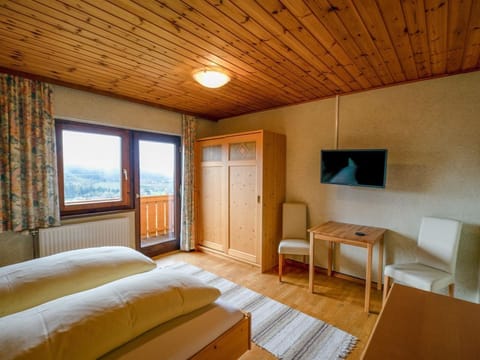Apartment/1-3 bedrooms/shower, WC - Edlingerhof Farm Stay in Schladming