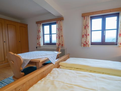 Triple room with shower, WC - Edlingerhof Farm Stay in Schladming
