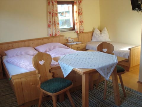 Triple room with shower, WC - Edlingerhof Farm Stay in Schladming