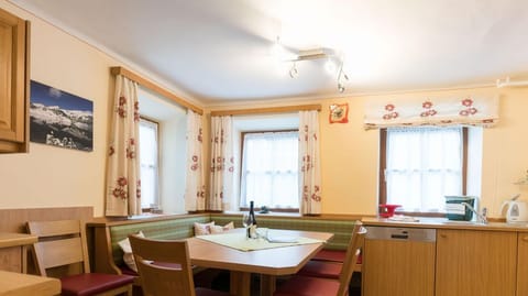 Ferienhaus Simonegg - Holiday home 3 bedrooms/bathroom, WC Apartment in Schladming