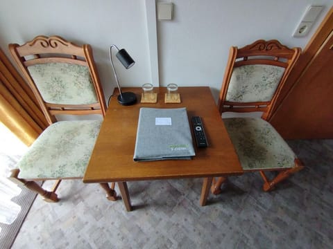 Double room with shower, WC - Gästehaus Almvater Apartment in Schladming