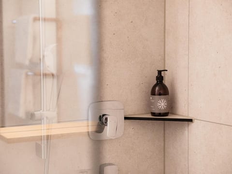 Einzelzimmer mit Dusche, WC - Bio-hotel Bergkristall Bed and Breakfast in Schladming