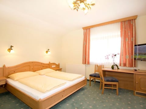 Apartment Bergkönig - Hotel Garni Hochwurzen Bed and Breakfast in Schladming