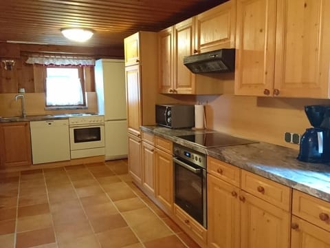 Kainerhütte - holiday home/3 bedrooms/shower or bath, toilet House in Schladming