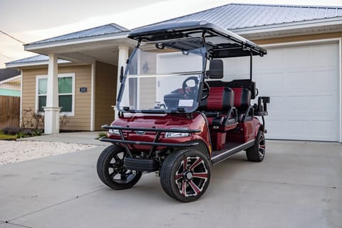 Free golf cart included with all 2025 stays!