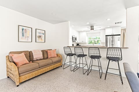 Comfort meets charm. Enjoy movie nights or lively conversations.