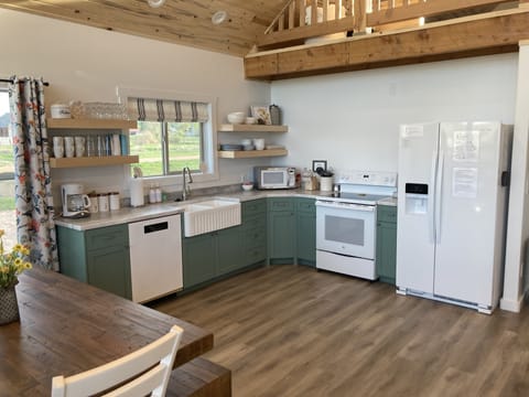 Fully stocked traditional kitchen