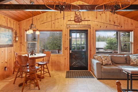 Elk Cabin: a delightful and peaceful retreat on the foothill of Mt. Rainier.