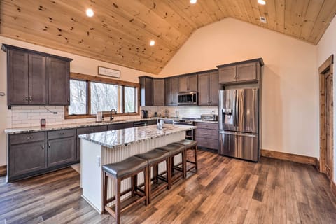 Kitchen | Fully Equipped | Cooking Basics