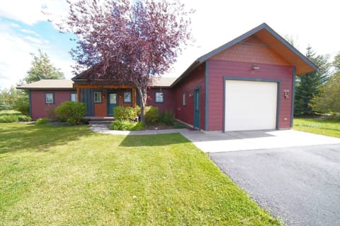 This beautiful family home is perfect basecamp for any summer or winter getaways. 