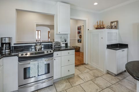 Mansion Kitchen @ Watson House Grand Estate Key West