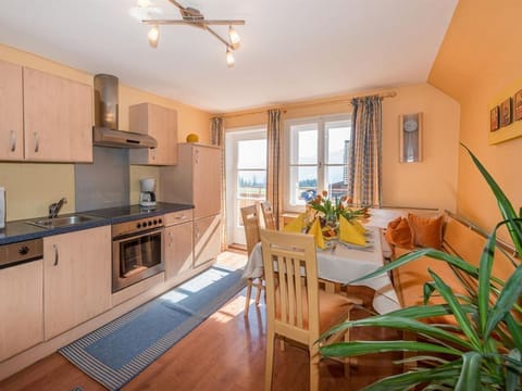 Country house apartment 2, 100m² 4-8 persons - 4* star organic wooden house Heimat & Apartment hotel in Schladming