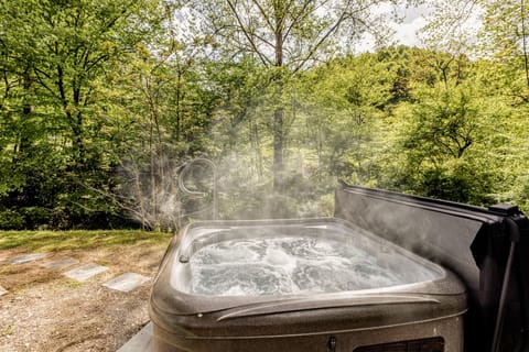Creekside Hot Tub