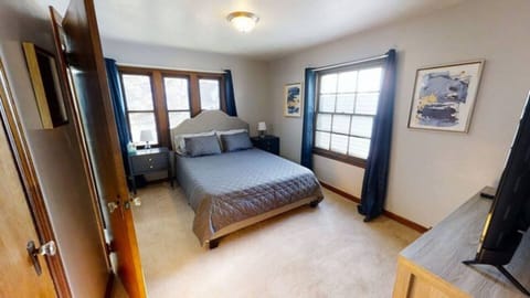 Queen Bed