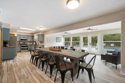 Big dining room for your group