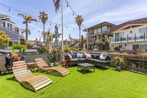 Steps from the sand, your private beachside escape awaits—soak in the Hermosa vibe just three houses from the Strand.

