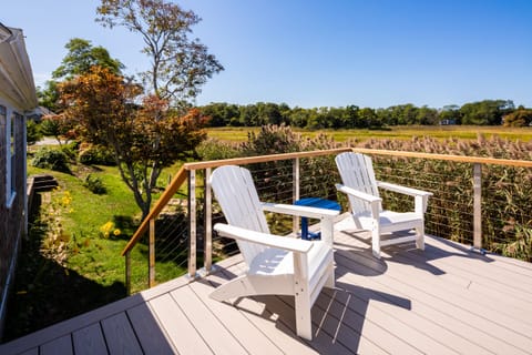 Beautiful sunny deck