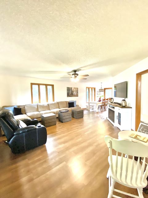 Couzin Sid’s GINORMOUS 6 person sofa!!!