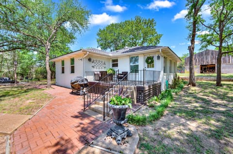 The Guest House.  Come and enjoy a nice quite get away. 