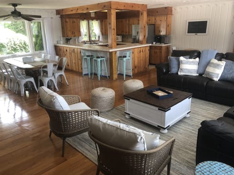 Light, bright and spacious 