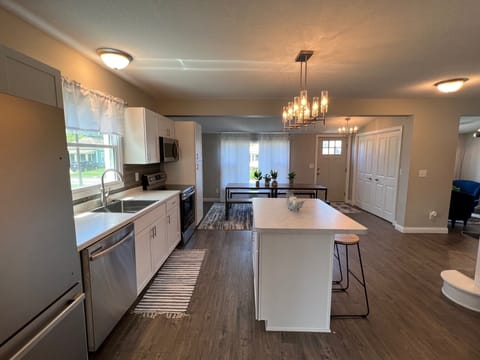 Lots of Room to Cook or Entertain