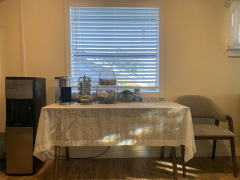 Tea station/serves: coffee, tea, instant oak milk, and water dispenser