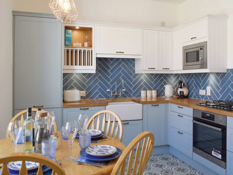 Kitchen/diner | The Fisherman&rsquo;s Loft, Cellardyke, Anstruther