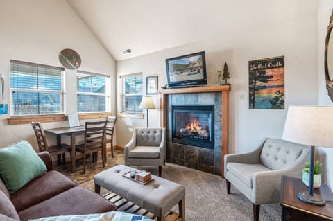 Cozy Living Room with Smart TV and gas fireplace.