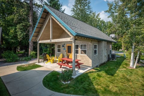 Exterior of #9 - Five O'clock Somewhere.