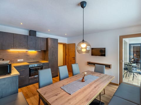 Table, Furniture, Property, Chair, Picture Frame, Cabinetry, Wood, Lighting, Interior Design, Building