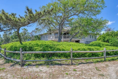 Pelican Porch