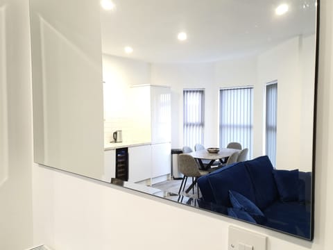 Living Room / Lounge